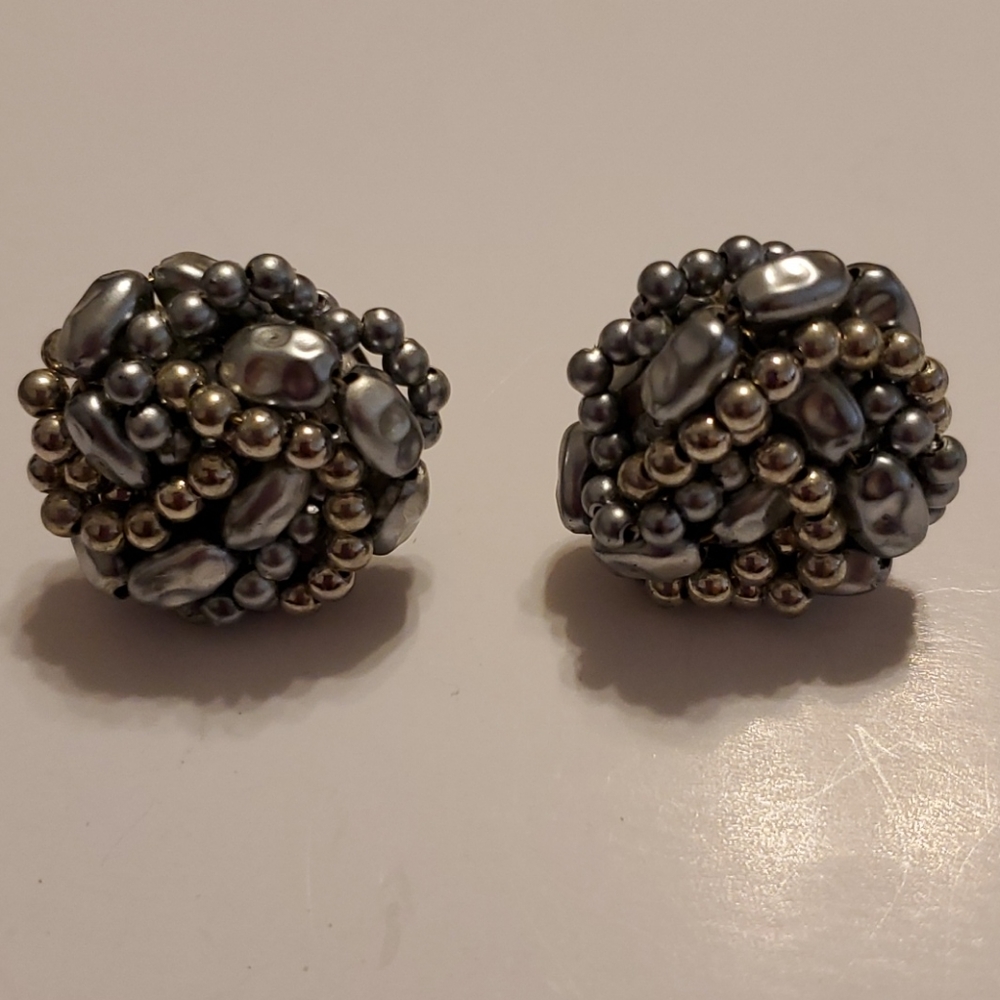 Earrings, pierced, beaded,silvertone
